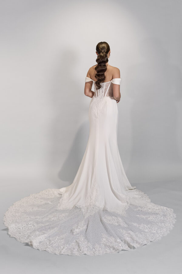 olkaimeton merenneitomallinen haamekko Alisa hääpukuliike turku kristi bridal-KB-2026-MALLISTO- 65