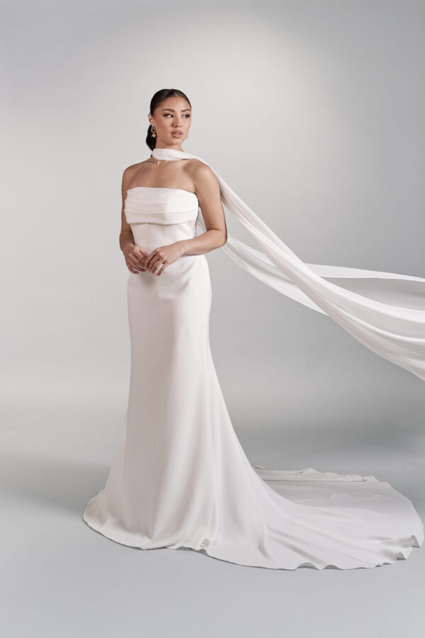 Olkaimeton häämekko