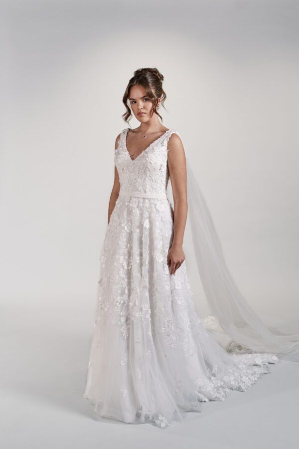 3D-pitsi häämekko. Hääpukuliike Turku Kristi Bridal