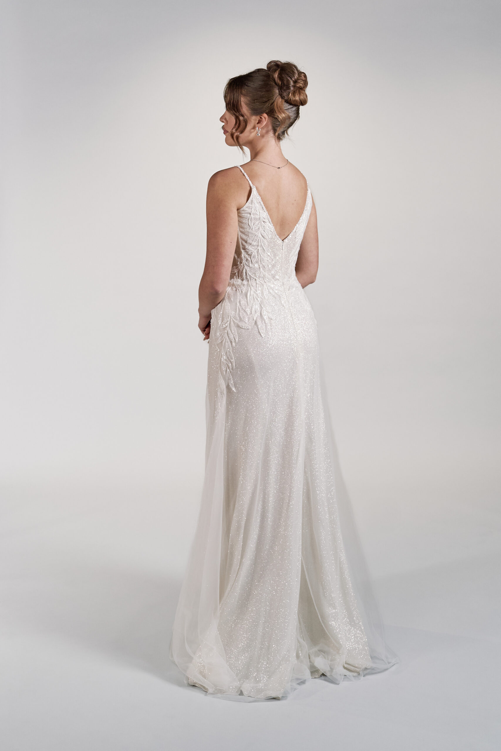 Ariana, iltapukumainen kevyt häämekko - Image 2