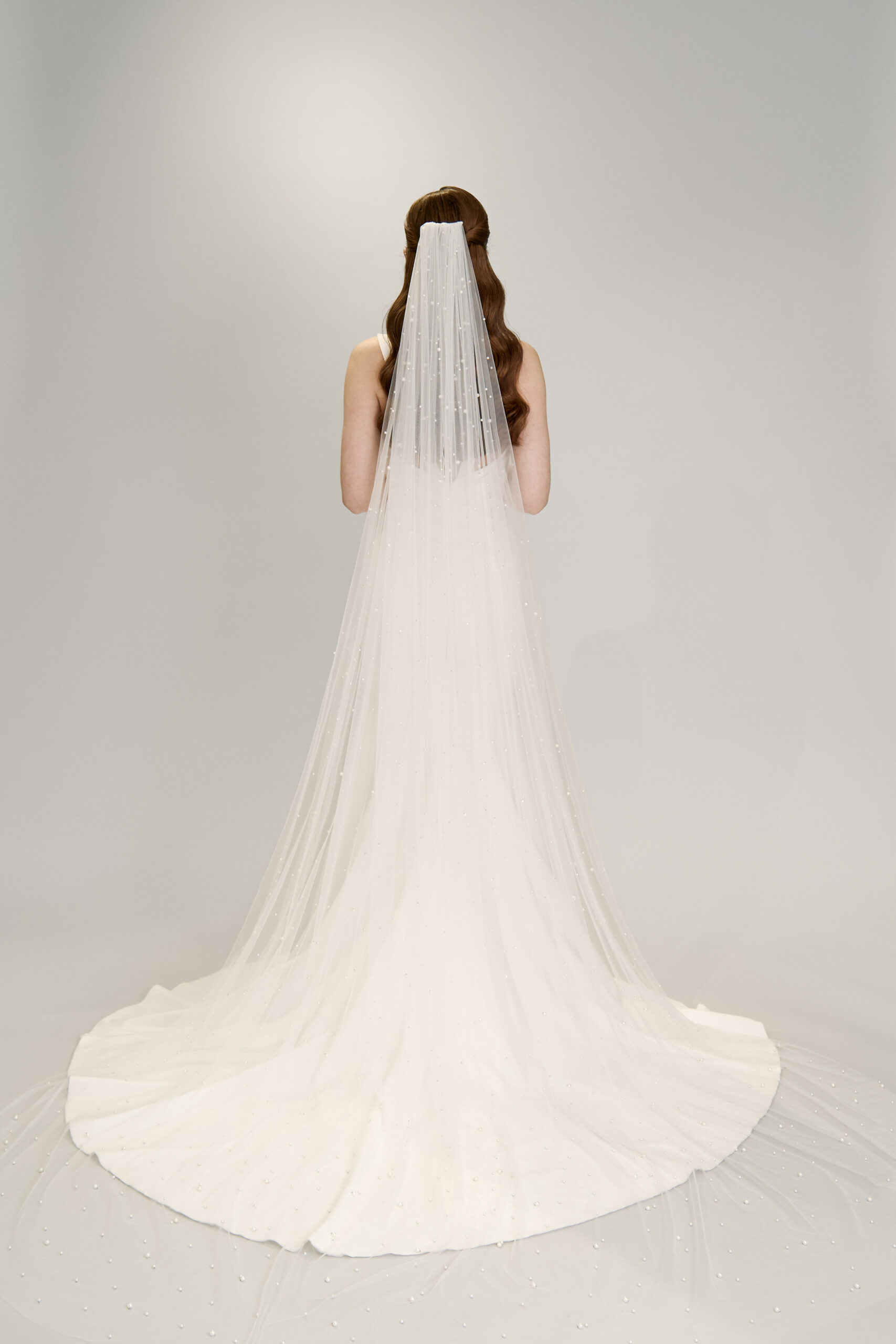 helmihuntu-helmi-morsiushuntu-helmitylli-huntu-turku-Kristi-Bridal