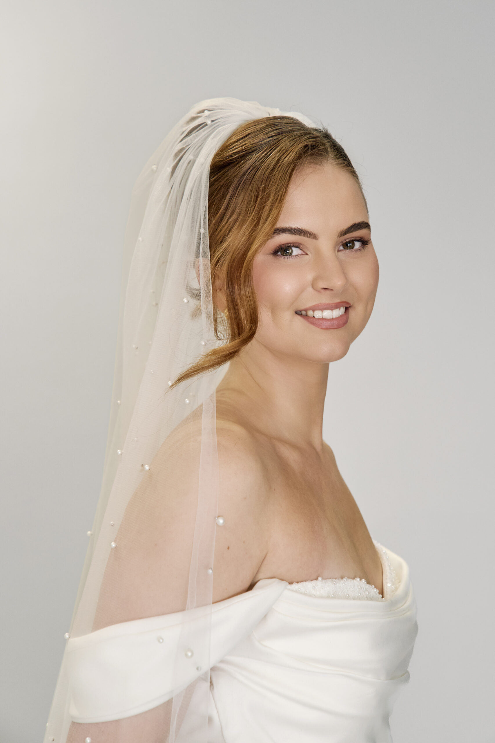 helmihuntu-helmi-morsiushuntu-helmitylli-huntu-turku-Kristi-Bridal