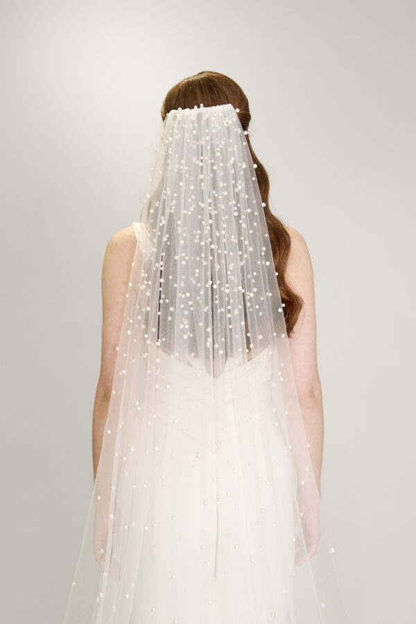 helmihuntu-helmiina-morsiushuntu-helmitylli-huntu-turku-Kristi-Bridal