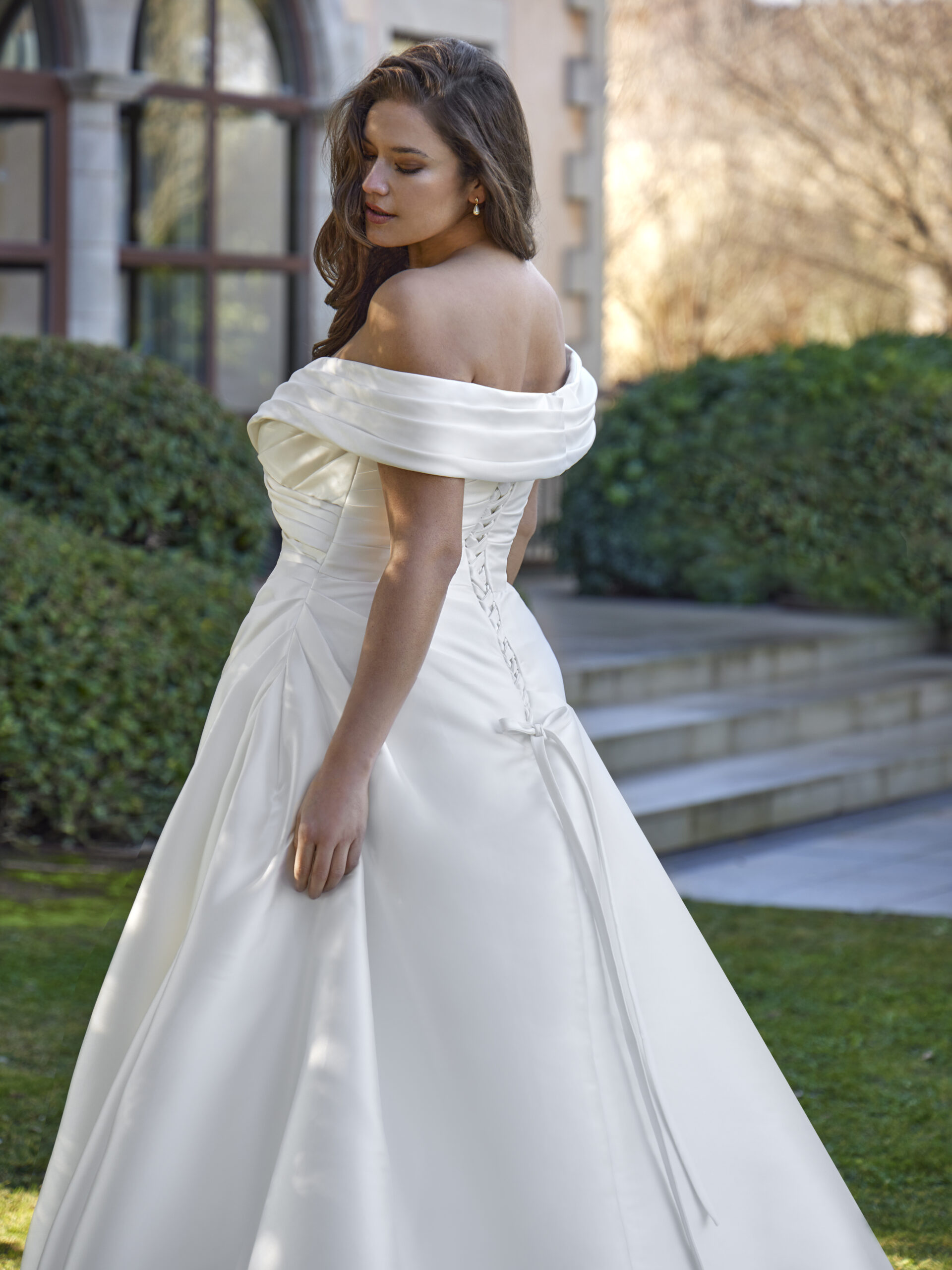 -prinsessamallinen-haamekko-white-one-studio-kristi-bridal-haapukuliike-turku