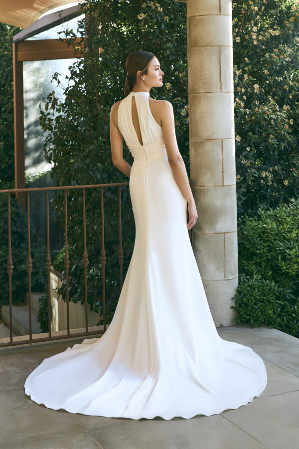 phoebelle-merenneitomallinen hääpuku halterneck pääntiellä white one studio kristi bridal hääpukuliike turussa phoebelle-merenneitomallinen hääpuku halterneck pääntiellä white one studio kristi bridal hääpukuliike turussa
