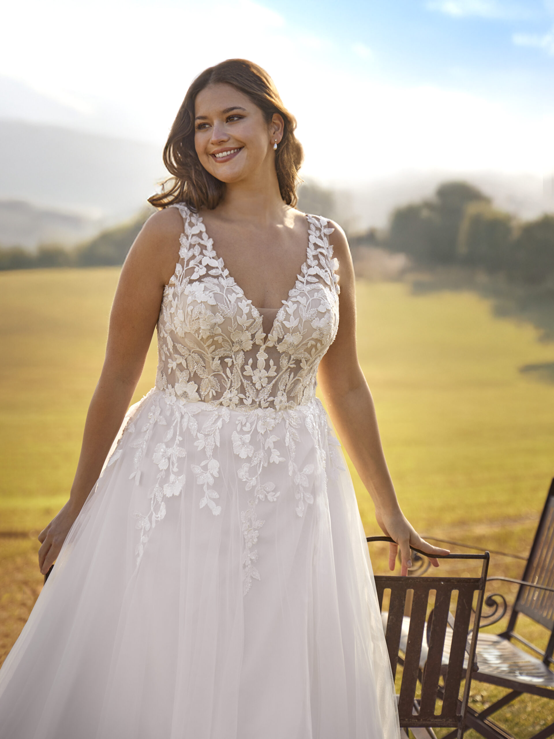prinsessamallinen häämekko white on studio kristi bridal hääpukuliike turku